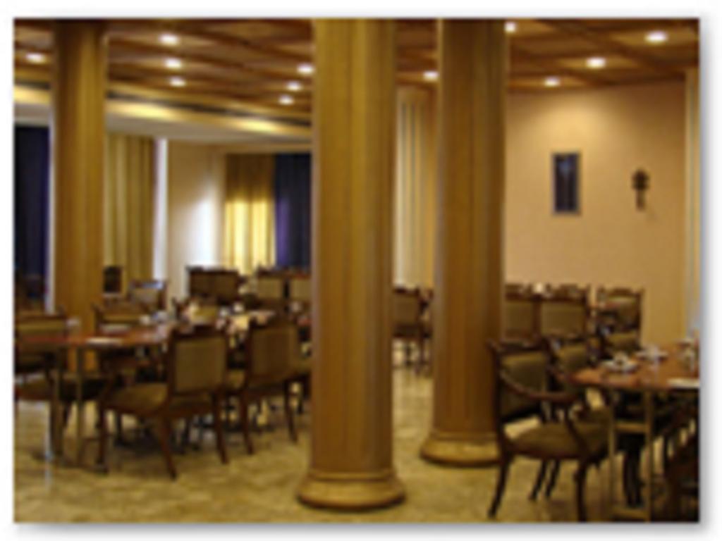 Hotel Jabali Palace Jabalpur Exterior foto