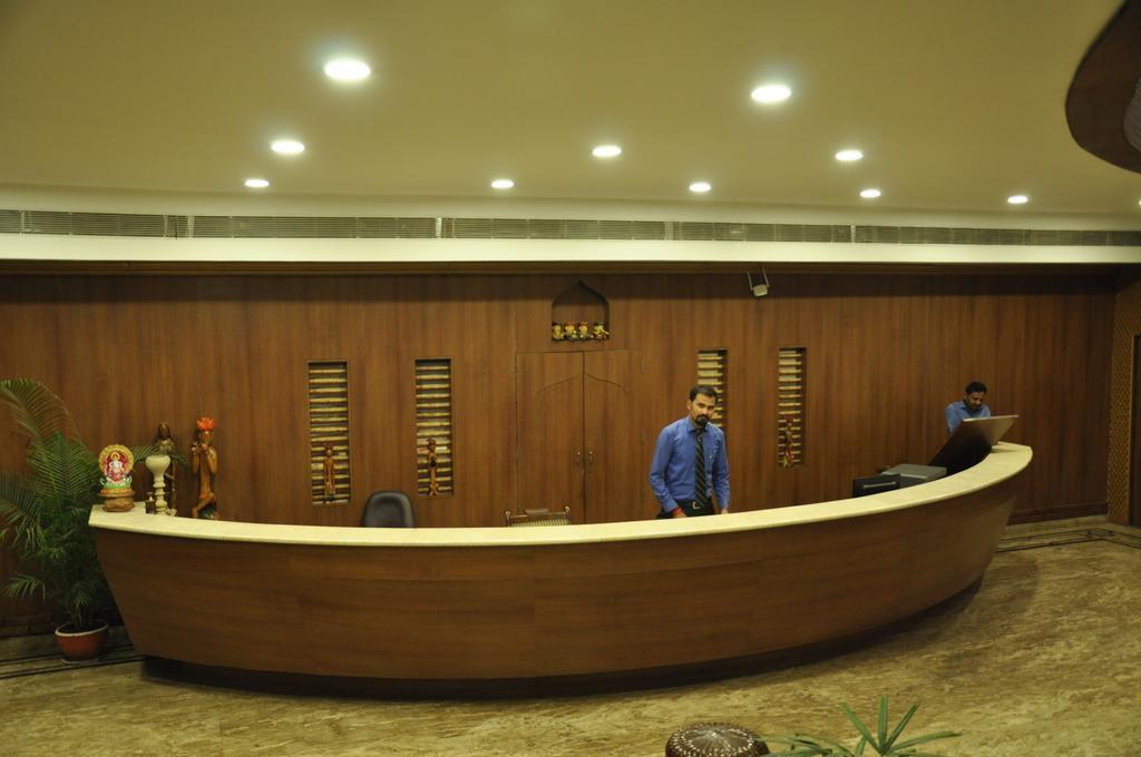 Hotel Jabali Palace Jabalpur Exterior foto