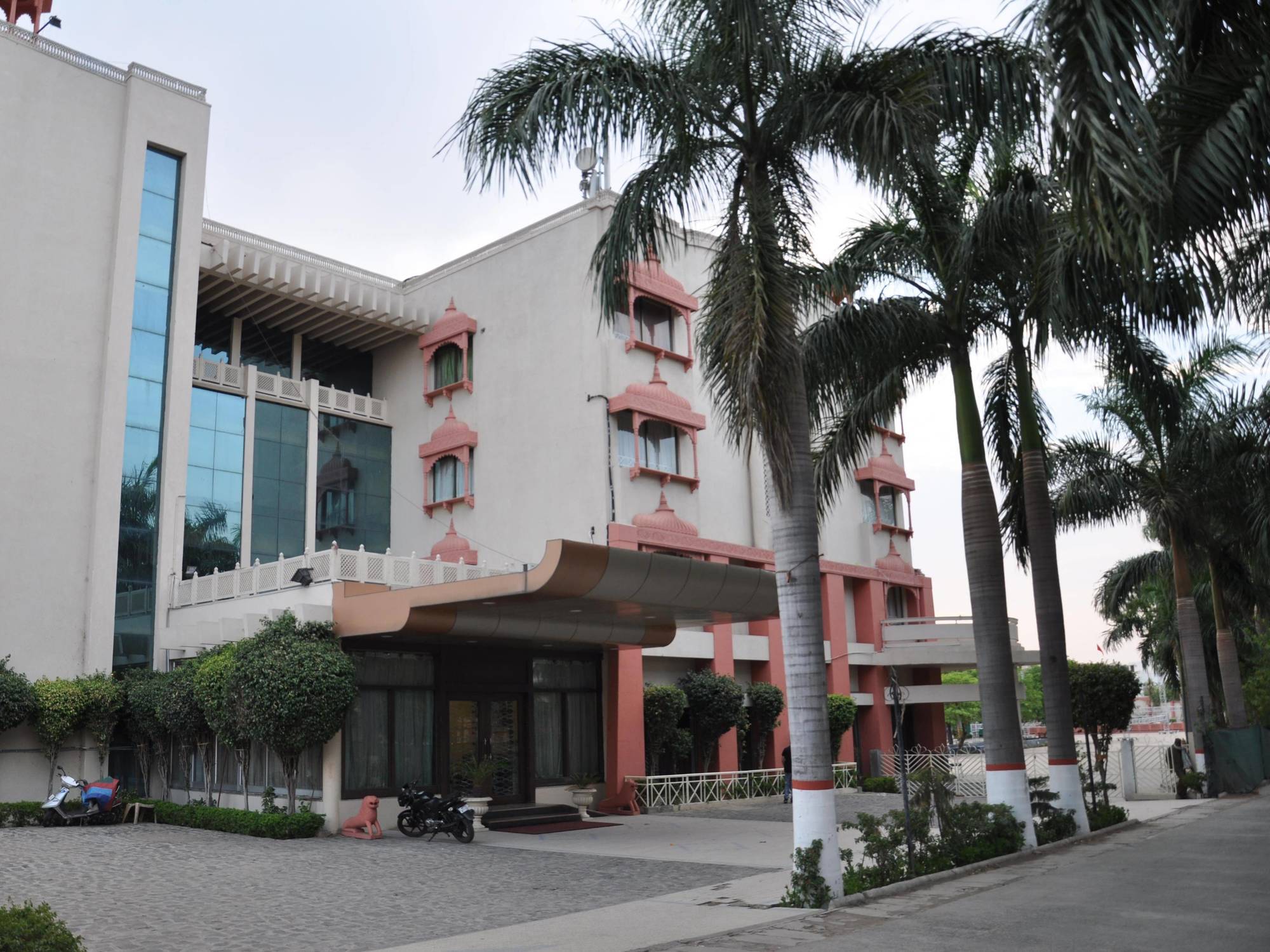 Hotel Jabali Palace Jabalpur Exterior foto